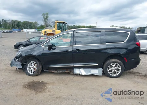 2018 Chrysler Pacifica Touring L from USA, damaged, VIN 2C4RC1BG8JR314923